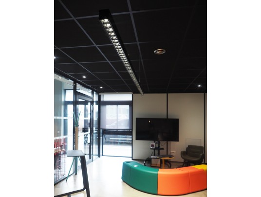TF135 OFFICELINE 120-30W-3CCT-UGR19-NOIR